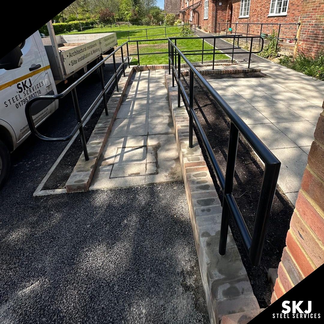 438145586_951344990329270_8209490148053016449_n